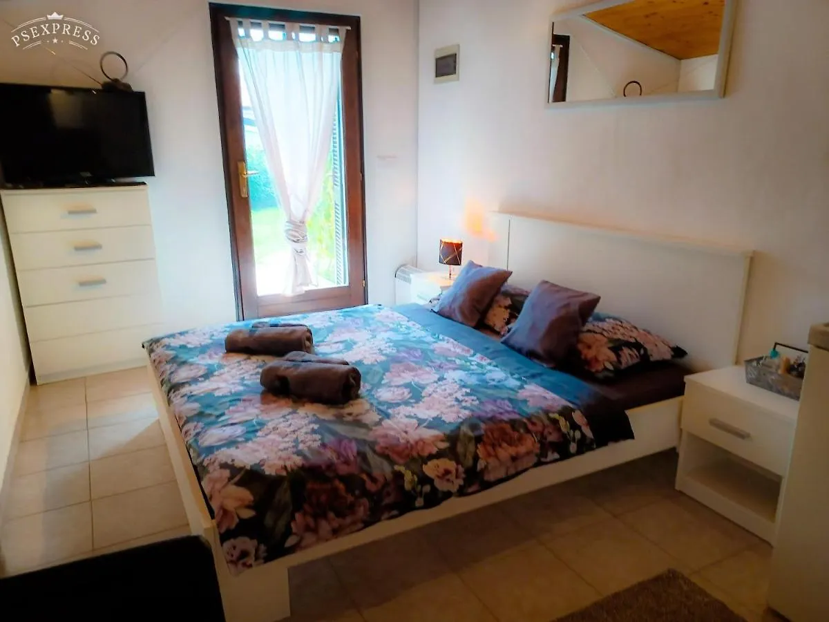 Pampas Studio, Self Check-In Porec
